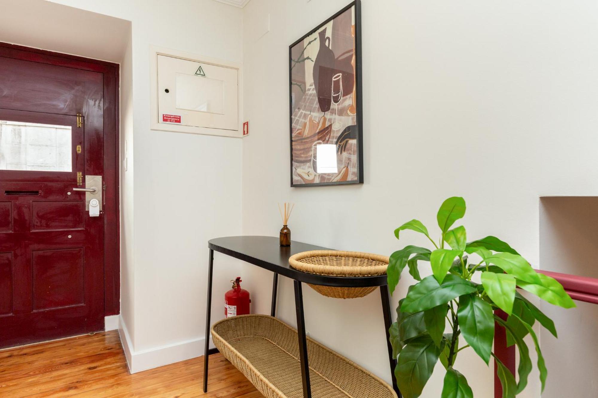 Designer Retreat- Newly Remodelled 1 Bedroom * Lisboa